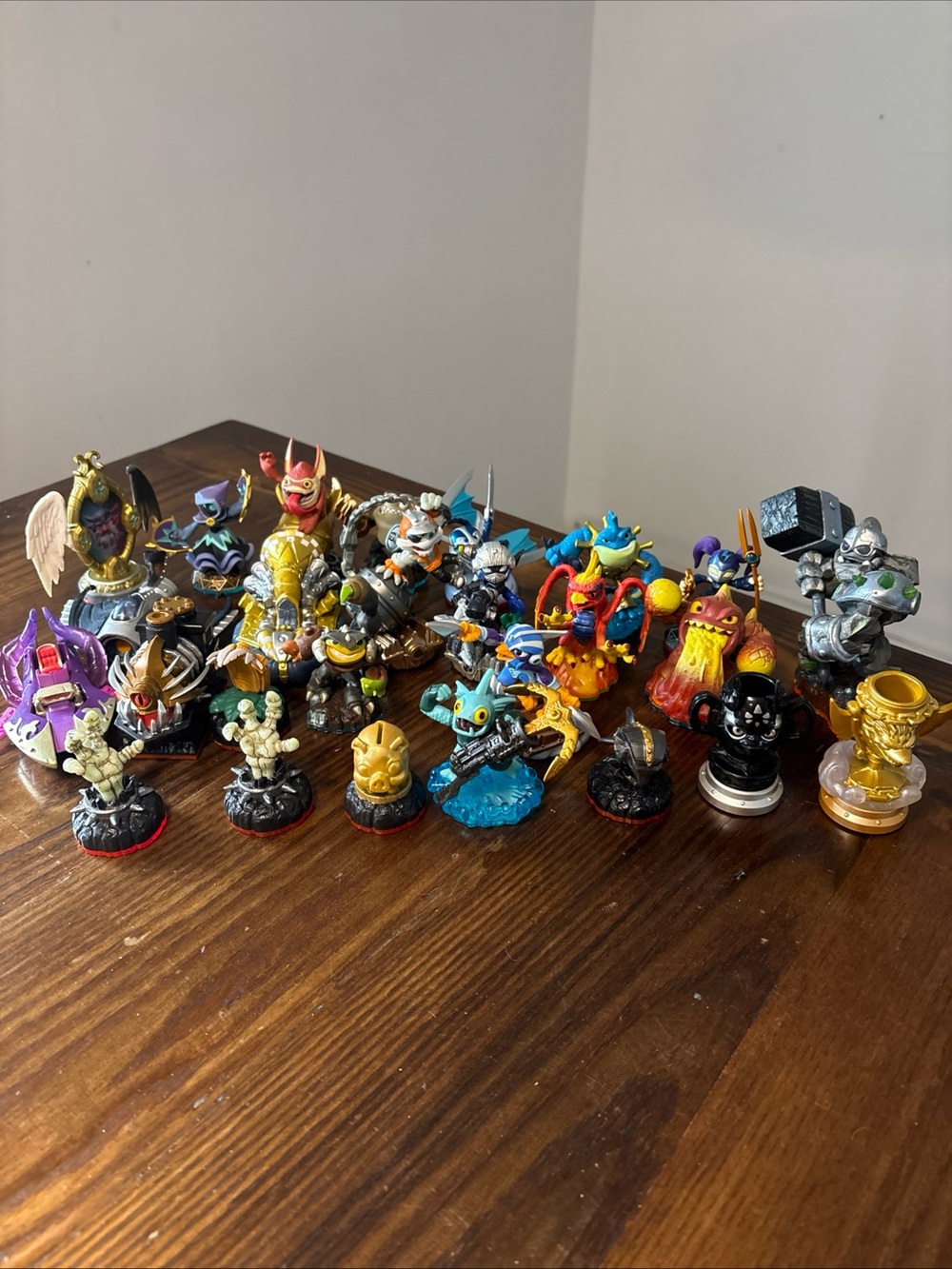 Skylanders Lot of 26 Figures Mixed Characters Trap Team Swap Force SuperChargers